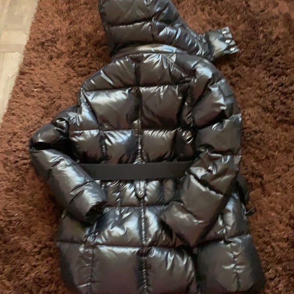 Sam coat paid 850 this coat like new can fit person that 140 - Picture 3 of 3